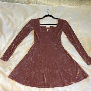 Aeropostale Velvet Long Sleeve Dress in Mauve